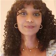 Englisch- und Französisch Tutorin, die Personen aller Altersgruppen unterrichtet